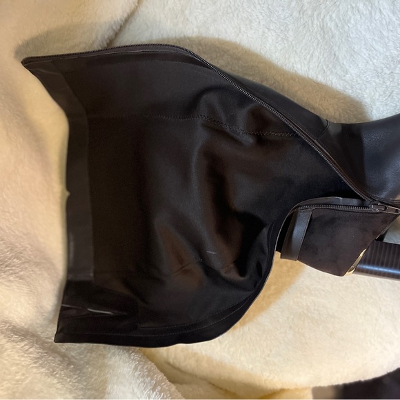 Bandalino Brown with Gold Hardware Tall Boots Size 9 - Picture 11 of 12